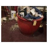 LARGE ROUND & SQUARE PLANTERS