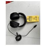 RAZER WIRED HEADPHONES WITH MICROPHONE
