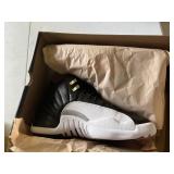 NIKE AIR JORDAN 12 RETRO MENS SNEAKERS - SIZE 9 -