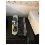 PIECES - SWINGLINE LIGHT TOUCH HEAVY DUTY STAPLER