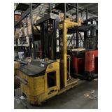 YALE OSO30ECN24TE095 TYPE E LIFT TRUCK - ELECTRIC