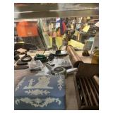 ASSORTED DECOR - TOOLS, PEN & QUILL, ETC (1101A /