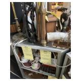 LIGHTED DISPLAY CABINET