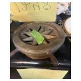 ANTIQUE SOLID BRASS SHIP WHEEL ASHTRAY