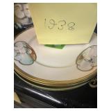 ASSORTED PIECES - 2- PLATES / 1- PLATTER