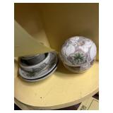 ASSORTED DISHES & BOWLS