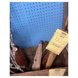 ASSORTED DECOR - 4- VINTAGE ASIAN UMBRELLAS / 1- B