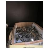 BOX ASSORTED UNCUT KEYS