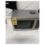 MAGIC CHEF MICROWAVE