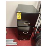 FILE CABINET WITH 3 DRAWERS