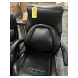 BLACK EXECUTIVE CHAIR