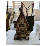 CHRISTMAS DECOR - DEPARTMENT 56 - HERITAGE VILLAGE