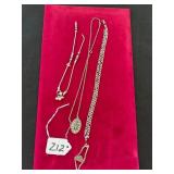 ASSORTED CHAINS / NECKLACES (BROKEN)