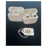 PAIR APPLE AIR PODS