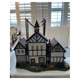 CHRISTMAS DECOR - DEPARTMENT 56 - HERITAGE VILLAGE