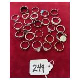 ASSORTED RINGS