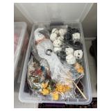 LOT HALLOWEEN DECOR