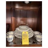 PIECES BLACK & WHITE DINNERWARE - COLORES INALTERA