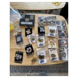 ASSORTED TEAM SPORT PINS