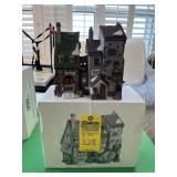 CHRISTMAS DECOR - DEPARTMENT 56 - HERITAGE VILLAGE