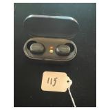 PAIR QCY WIRELESS AIRBUDS