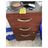 ROLLING FILE CABINET WITH 3 DRAWERS