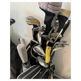 SET GOLF CLUBS WITH BAG - TOP FLITE, WALTER HAGEN,