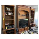 WOOD 3 PIECE ENTERTAINMENT CENTER