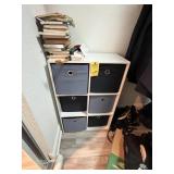 STORAGE UNIT WITH 6 CUBBIES WITH FABRIC BINS