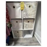 STORAGE UNIT WITH 6 CUBBIES WITH FABRIC BINS