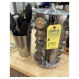 ASSORTED ITEMS - SPICE RACK / HOLDER WITH UTENSILS