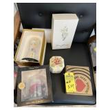 ASSORTED DECOR
