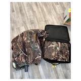 NEW VIEW CAMO  PANTS & JACKET IN CAMO BAG - SIZE 3