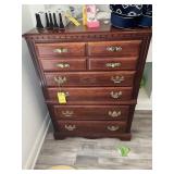 WOOD DRESSER WITH 5 DRAWERS & CONTENTS