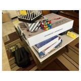 ASSORTED GAMES - ELECTRONIC LASER TAG, PUZZLES, ET