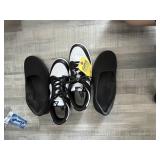 NIKE MENS SNEAKERS - BLACK & WHITE - SIZE 9.5