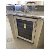 SUBZERO 24-BOTTLE WINE COOLER (NEEDS REPAIR)