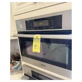 MIELE APPLIANCES - 1- H4082BM MICROWAVE / CONVECTI