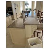 KITCHEN COUNTER - APPROXIMATELY 168