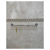 ASSORTED CHROME & CRYSTAL BATH ACCESSORIES - 1- TO