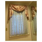 CURTAIN WITH SWAG - RED & WHITE - APPROXIMATELY 35