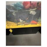 LOT ASSORTED - PLASTIC & STAINLESS STEEL FOOD STOR