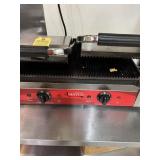 AVANTCO 2-HEAD SANDWICH PRESS