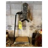 LEGRALE WINE OPENER ON STAND