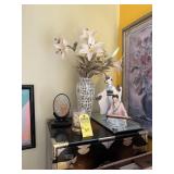 ASSORTED DECOR - 1- MIRRORED VASE / 1- CANDLE / 2-