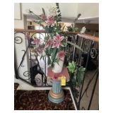 ASSORTED - 1- VASE WITH ARTIFICIAL FLOWERS / 1- PE