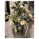 PLANTERS WITH ARTIFICIAL FLOWERS