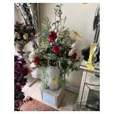 ASSORTED - 1- PEDESTAL WITH ARTIFICIAL FLOWERS / 1