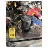 BLACK & DECKER CORDED ROUTER