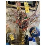 ASSORTED GLASS / STAINED GLASS SUN CATCHER ORNAMEN